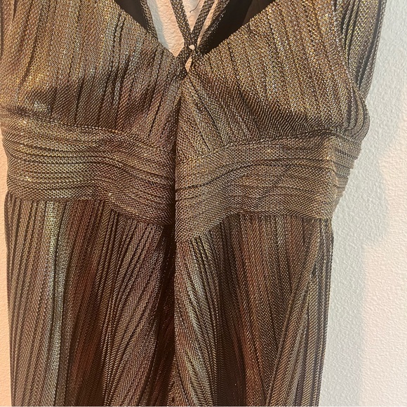 NWT Lulus Award Ceremony Gold Multi Metallic Pleated V-neckline Romper Sz XL - Picture 8 of 11